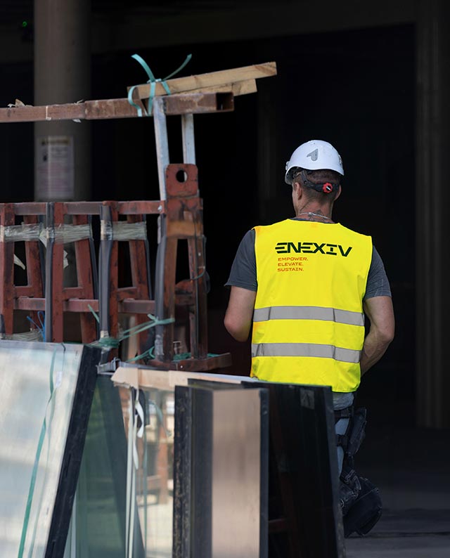 ENEXIV: Specialist Personnel